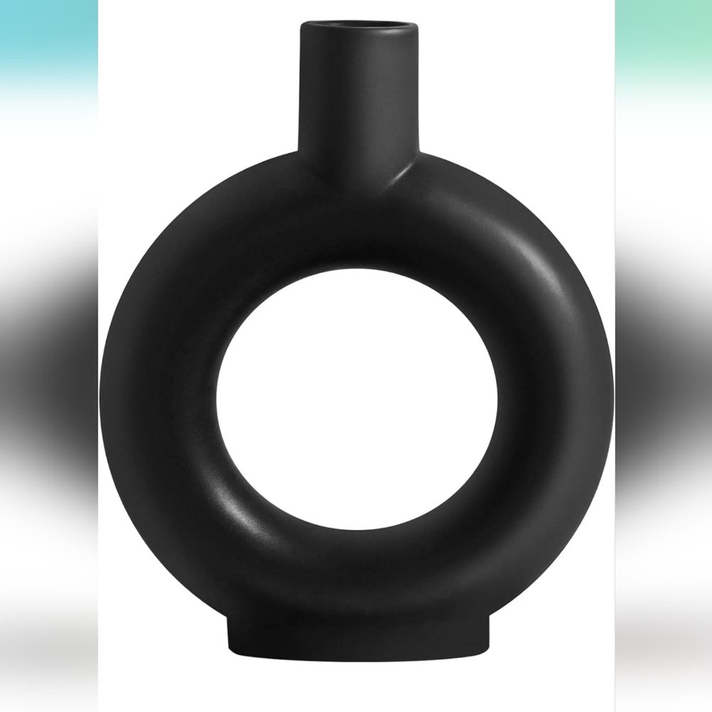 Modern Black Ceramic Vase - Decorative Hollow Donut Floral Vase